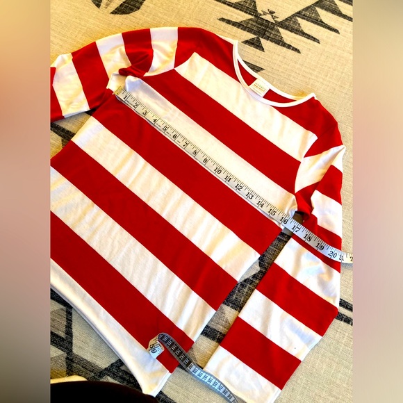 Where’s Waldo Shirt - Picture 4 of 6